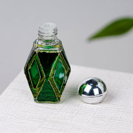 Green Coloured Glass Bottle for Home Decoration